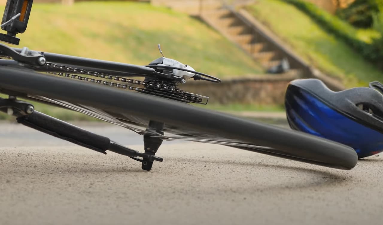 How to Wear Bike Helmet? SantaMonicaBikeShare